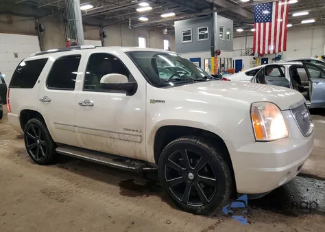 2010 GMC Yukon Denali Hybrid from USA, damaged, VIN 1GKUKGEJXAR222326